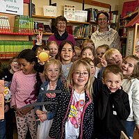 Stöffel-Kids zu Besuch in der Bücherei